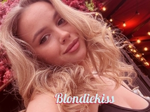 Blondiekiss