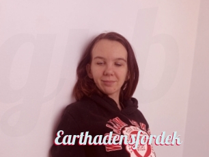 Earthadensfordek