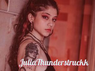 JuliaThunderstruckk