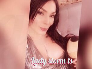 Lady_storm_ts