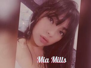 Mia_Mills