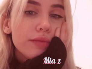 Mia_z