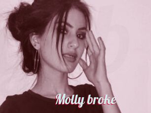 Molly_broke