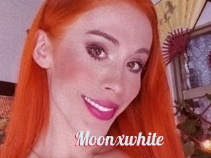 Moonxwhite