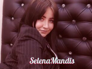 SelenaMandis