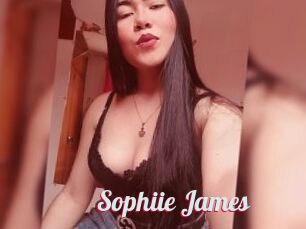 Sophiie_James